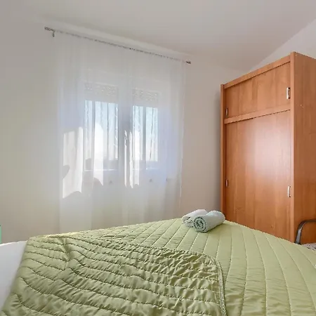 Fuer 2 Personen Ca 50 Qm In Fazana, Istrien Istrische Riviera Apartment *