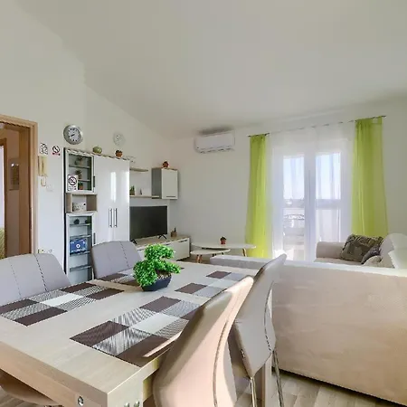 Fuer 2 Personen Ca 50 Qm In Fazana, Istrien Istrische Riviera *